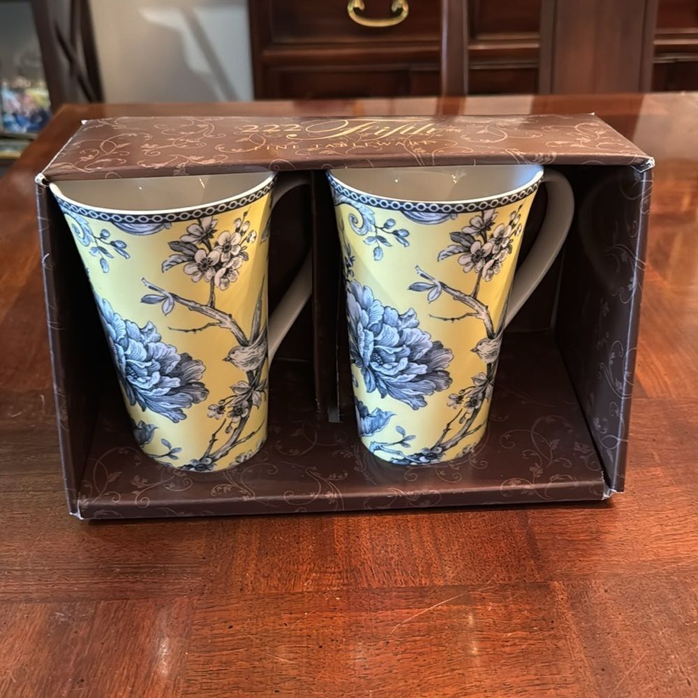 222 Fifth Adelaide Yellow  16 oz. Latte Mugs Set Floral Birds Tall Coffee Cup